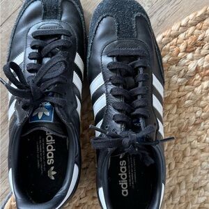 Adidas Sambas